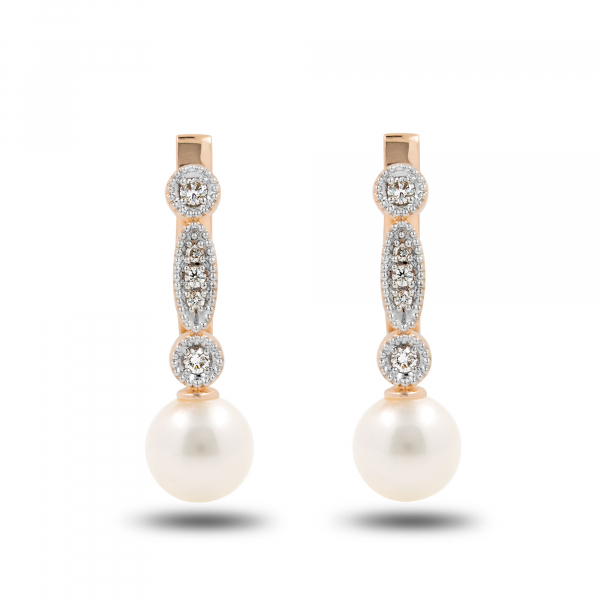Gold Earrings With Diamonds and Pearls