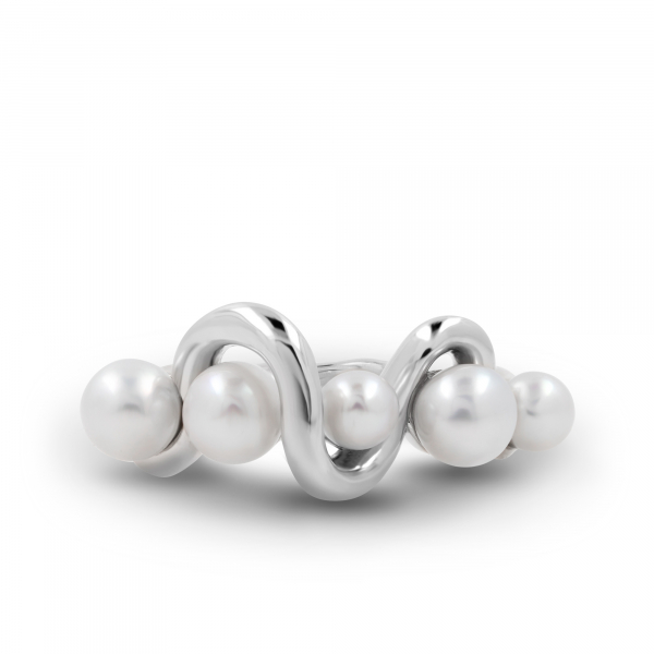 White Gold Ring With Pearl