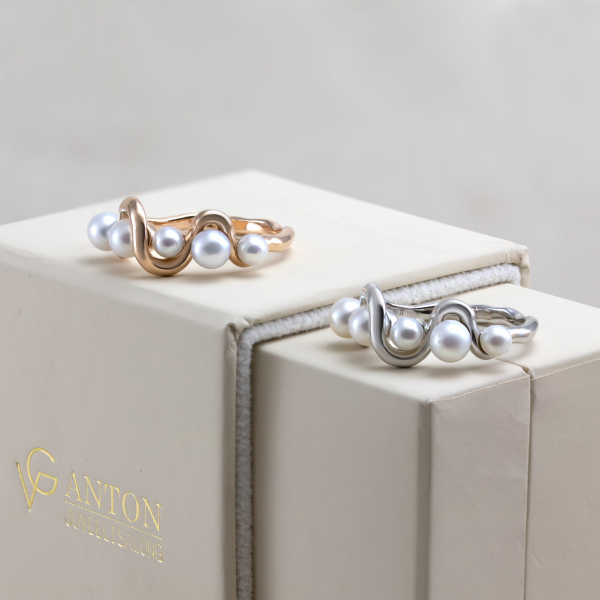 White Gold Ring With Pearl