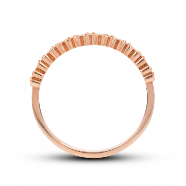 Elegant Gold Ring With Diamonds 