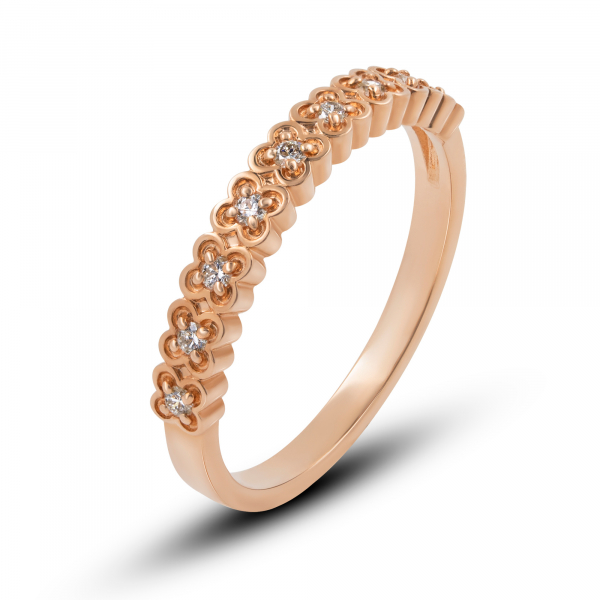 Elegant Gold Ring With Diamonds 