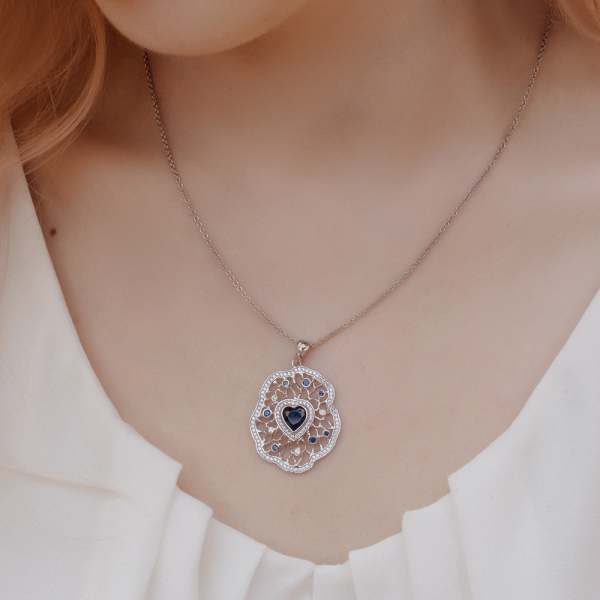 White Gold Pendant Winter's Tale