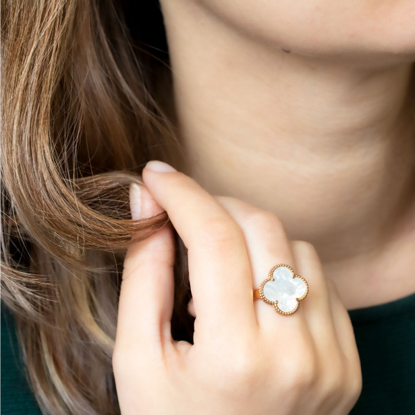 Silver Ring Clover With White Mother-of-pearl