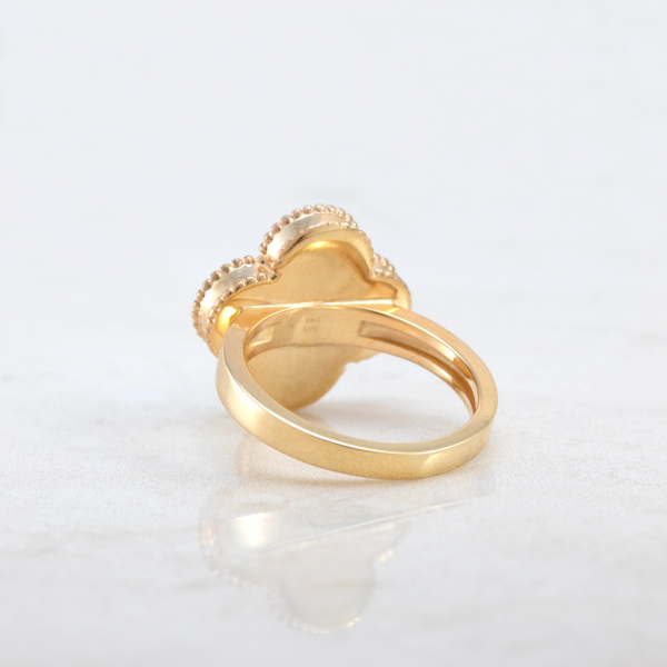 Серебряное кольцо Clover с жадеитом