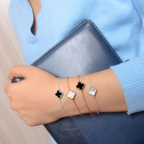 Браслет Mini Clover c перламутром
