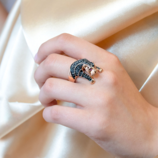  Gold Ring  Panther With Black Diamonds