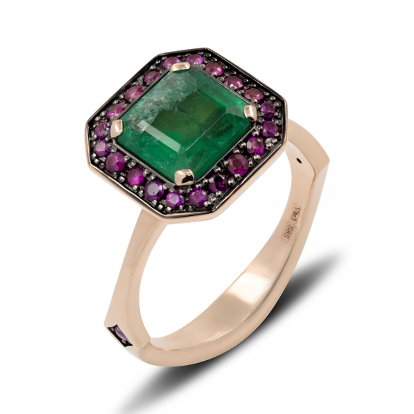 Gold Ring With Emerald And Rubies