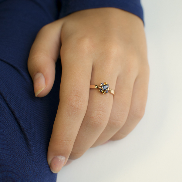 Gold Ring Flower With Sapphire