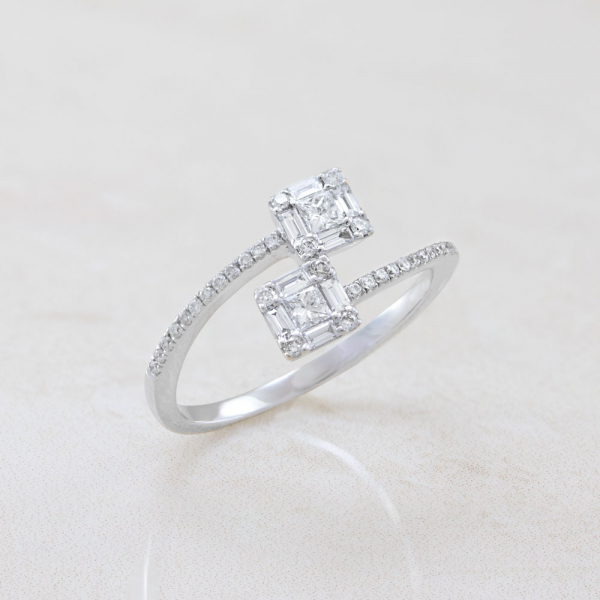 White Gold Ring With Diamonds